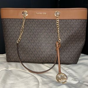 Michael Kors purse